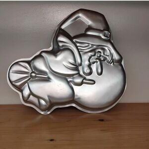 Vintage Wilton Witch‎ Cake Pan Aluminum Halloween 1981 502-3398